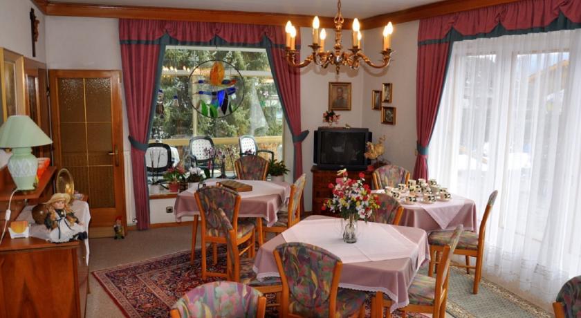 Fruehstueckspension Haus Golker Seeboden Εξωτερικό φωτογραφία